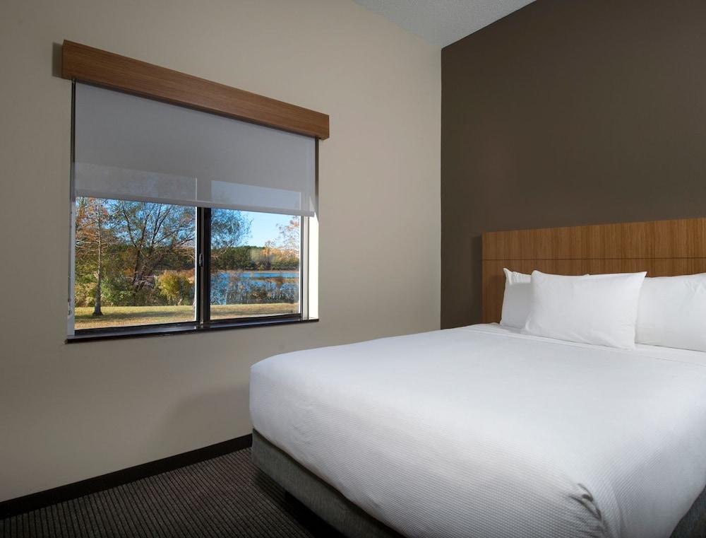 Hyatt Place Savannah Airport Exterior foto