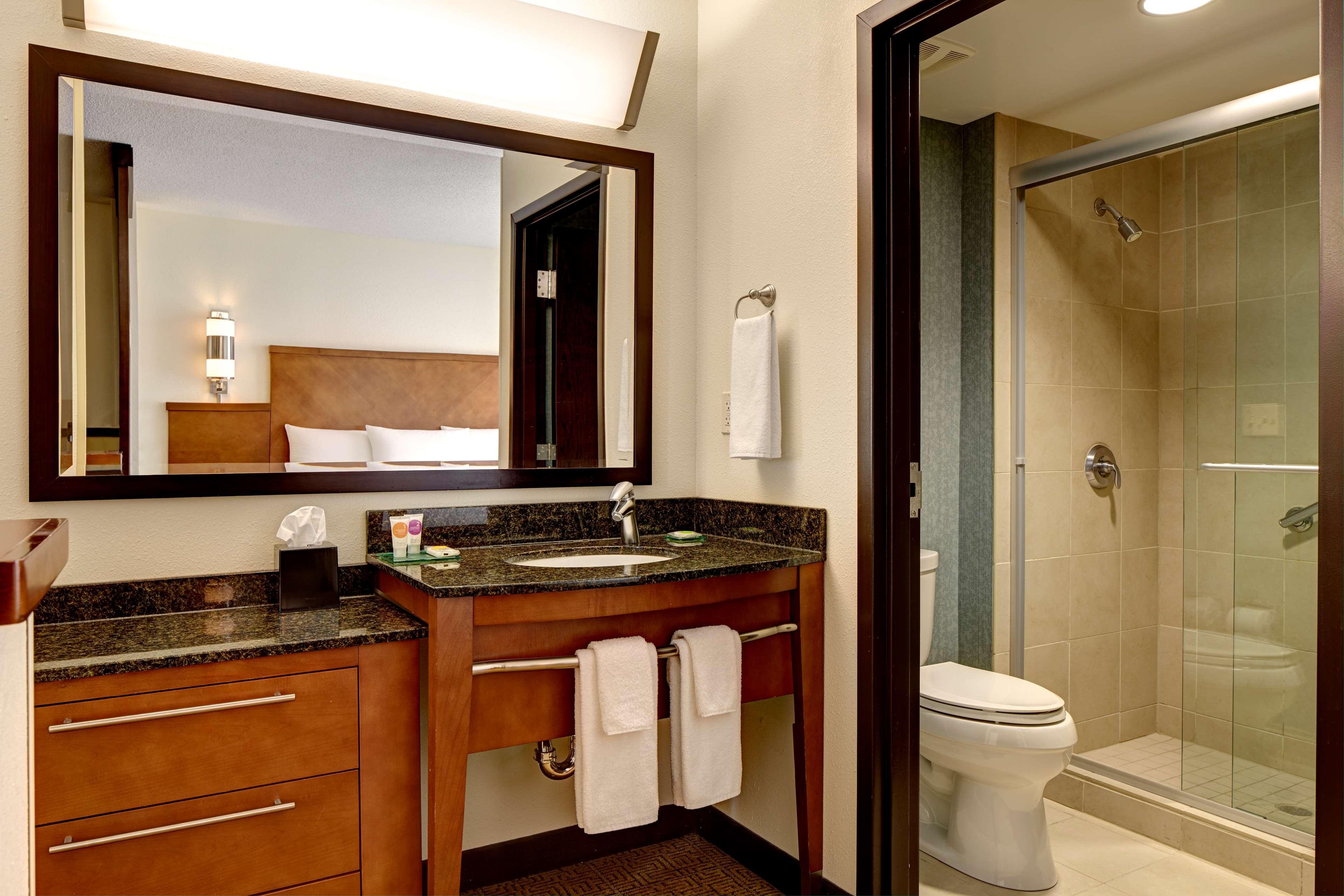 Hyatt Place Savannah Airport Exterior foto